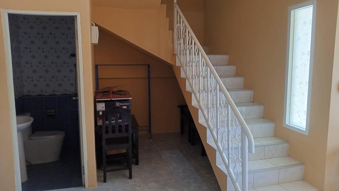 ทาวน์เฮ้าส์ขนาด ๓ ห้องนอน ๒ ห้องน้ำ 6