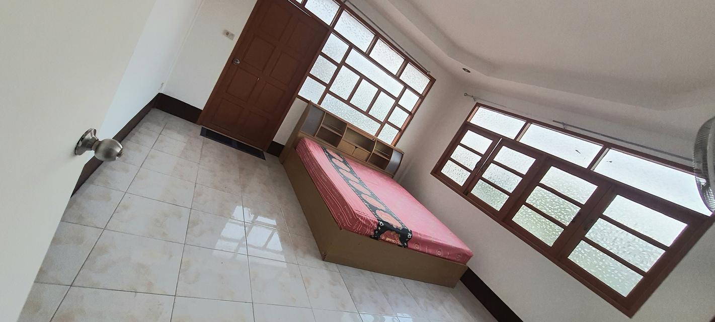 บ้านเดี่ยวหลังใหญ่4น้ำ 3นอน 6