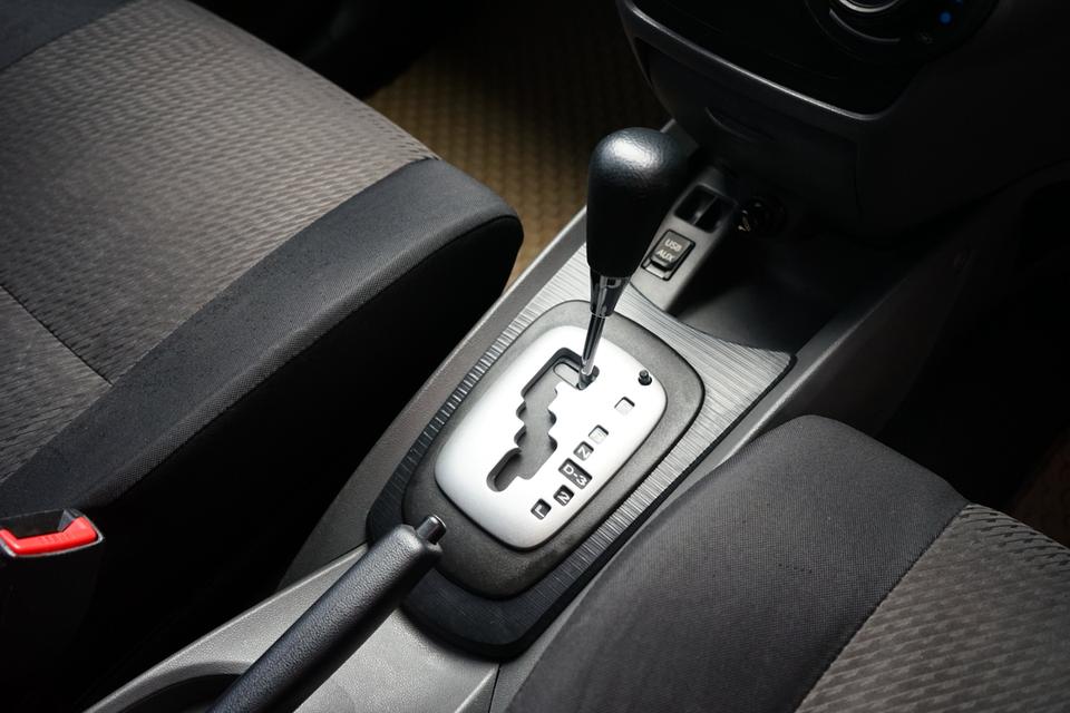 2013 TOYOTA AVANZA 1.5S 12