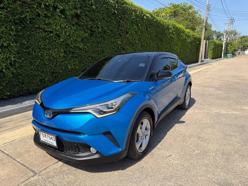 2018 Toyota CHR 1.8 HV Hi รุ่น Top สุด (สีน้ำเงิน-ดำ)💵ราคาพิเศษ 448,000 บาท