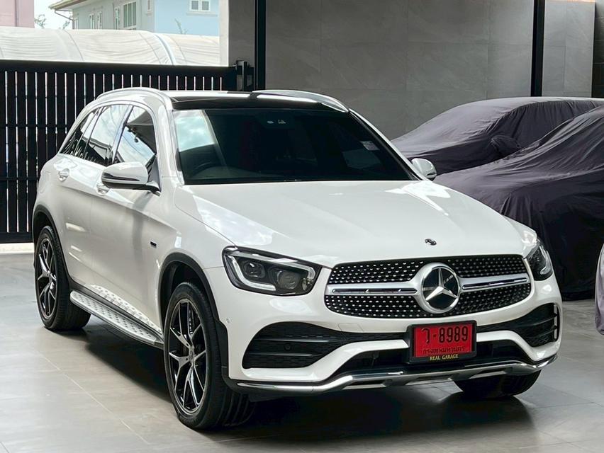 Mercedes-Benz GLC300 2.0 e 4MATIC AMG Dynamic 4WD SUV