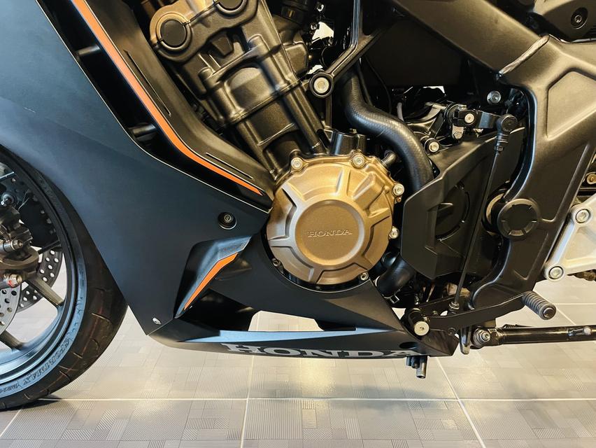 Cbr650r/2022 13
