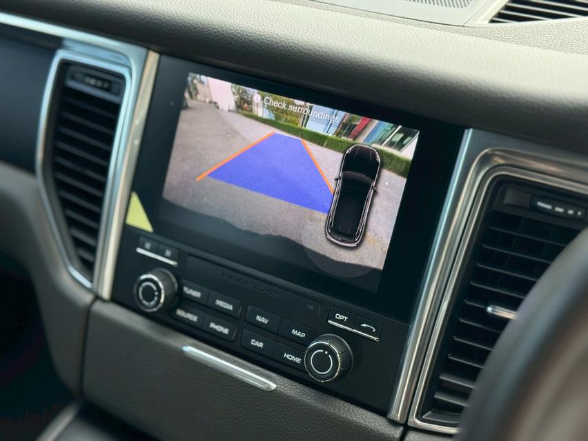 Porsche Macan ปี 2017 16