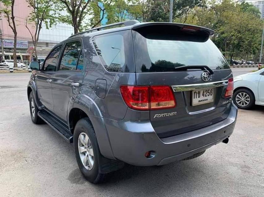 Toyota Fortuner 3.0V 4WD A/T ปี2005 3