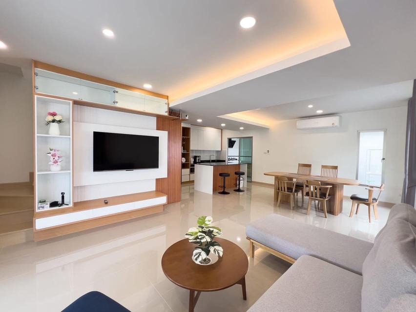 House For Rent 3 bedroom 2