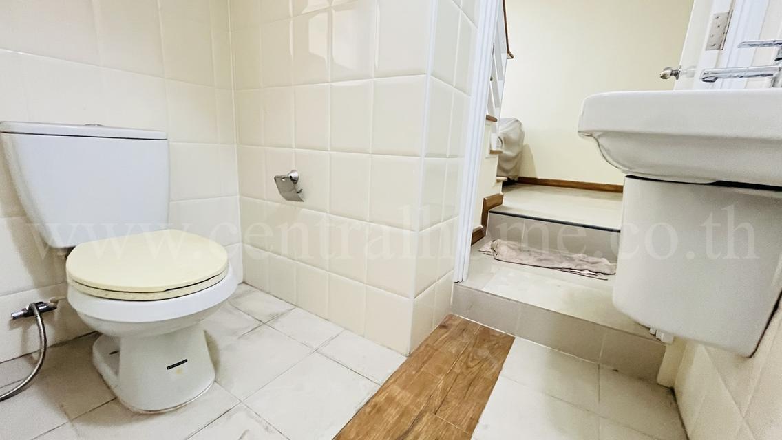 ทาวน์โฮม โกลเด้น ทาวน์ พระราม 2 ถูกที่สุดในโครงการ 10