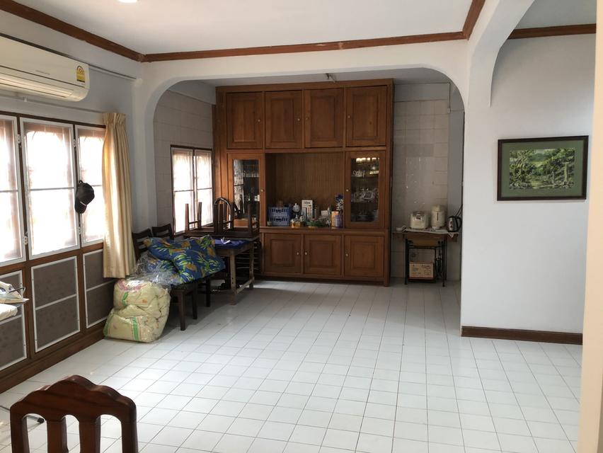 ขายบ้านเดี่ยว 2 ชั้น ครึ่งตึกครึ่งไม้ ติดถนนติดชุมชน ใจกลางเมือง ใกล้ตลาดตัวเมืองและกว๊านพะเยา ( เจ้าของขายเอง ) 10