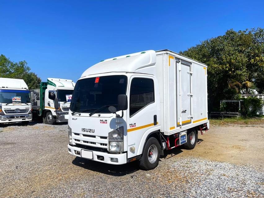 ISUZU NLR130 รถบรรทุก 4 ล้อ ปี 2555 มือสอง