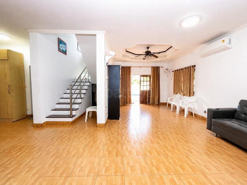 For Sale / For Rent — Private Pool House in South PattayaHouse for sale and rent in South Pattaya, located near Sukhumvit Road 3