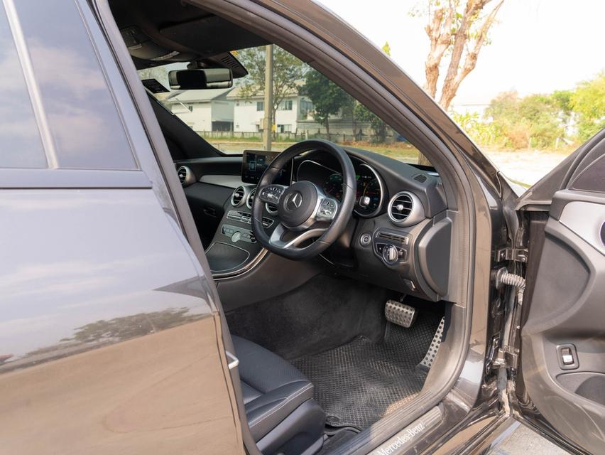 Mercedes-Benz C300e AMG Sport W205 ปี 2022 10
