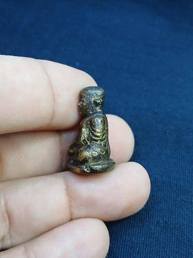 หลวงพ่อเงิน วัดบางคลาน 3