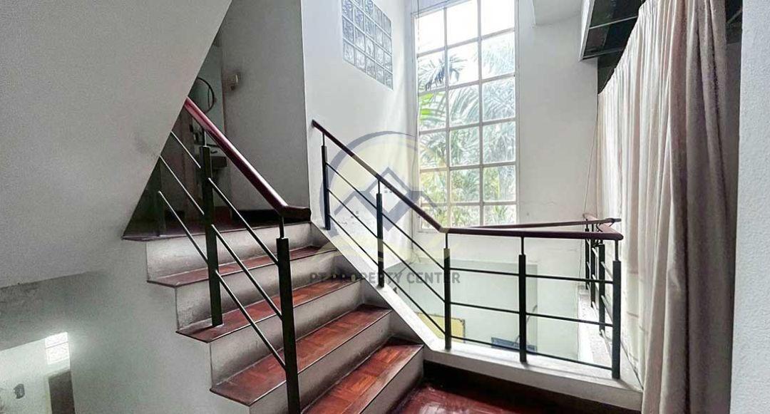 โครงการสรานนท์ ทาวน์โฮม 2.5 ชั้น ลาดพร้าว 101 ซอย 50 ขายตามสภาพ เหมาะสำหรับรีโนเวท ต่อรองได้ ทำเลโซนลาดพร้าว 6