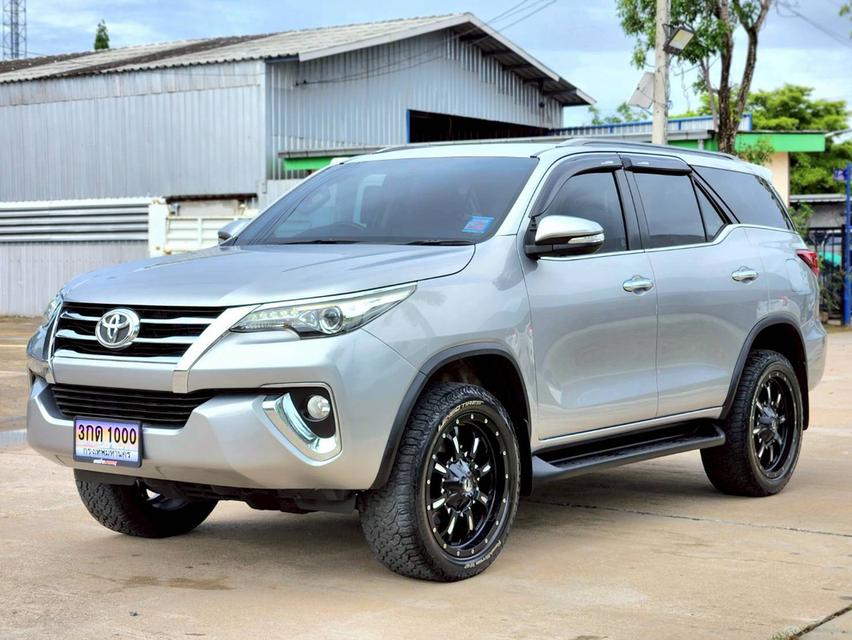 ขาย Toyota Fortuner 2.4V ปี16