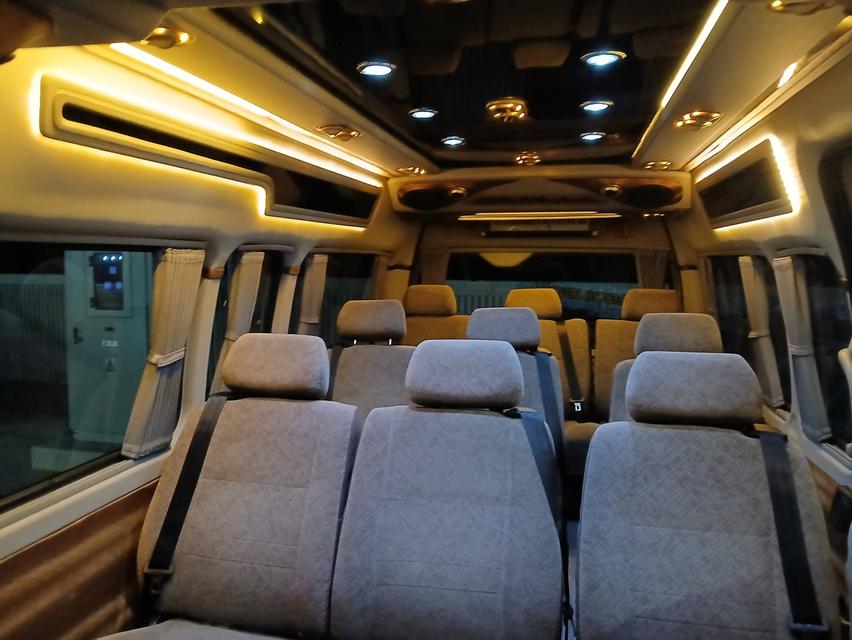 ให้เช่ารถตู้หลังคาสูงพร้อมคนขับ ราคากันเอง มีประกันภัยชั้น 1 โทร. 0819228573 รูปที่ 4