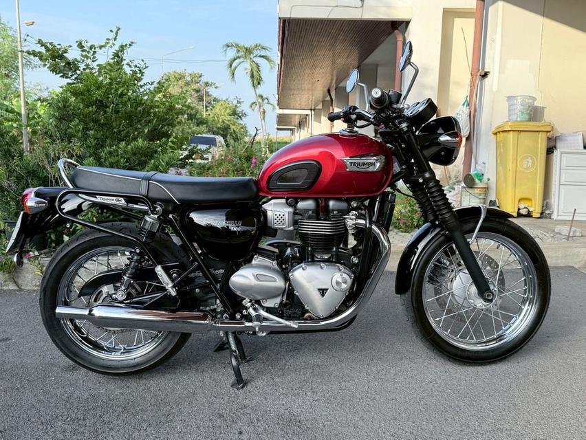 Triumph T100 ปี2020 สีแดง