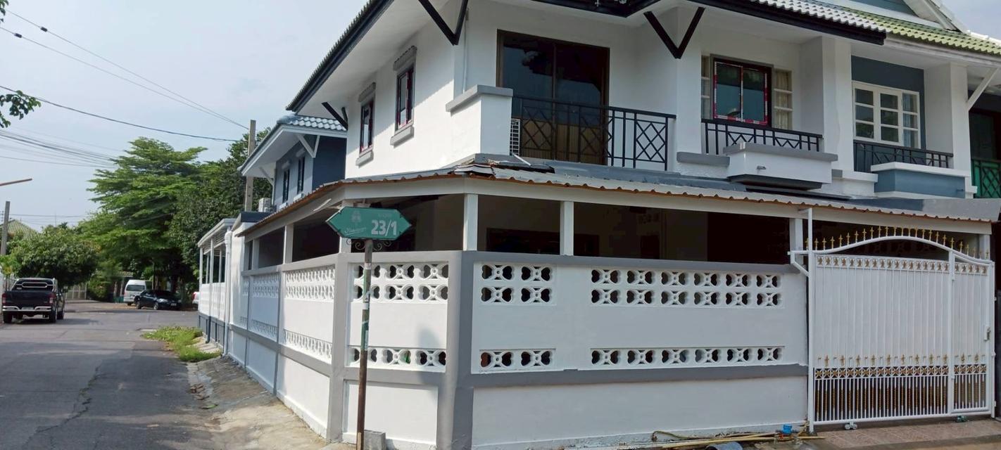ขายบ้านแฝด 2 ชั้น พฤกษา 14A หลังมุม 23.90 ตรว. ซอยวัดลาดปลาดุก อ.บางใหญ่ จ.นนทบุรี ราคา  2,250,000 บาท 1