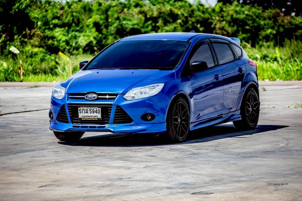 Ford focus 1.6 Sport ปี 2014  สีน้ำเงิน 5 ประตู 2