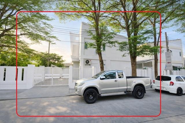 ใกล้สนามบินดอนเมือง 1.3 กม. บ้าน 2 นอน 2น้ำ ดอนเมือง ใกล้ 7-11 ดอนเมือง ถนนเทิดราชัน 500ม. 30 ตร.ว. 152 ตร.ม. แจ้งวัฒนะ 2