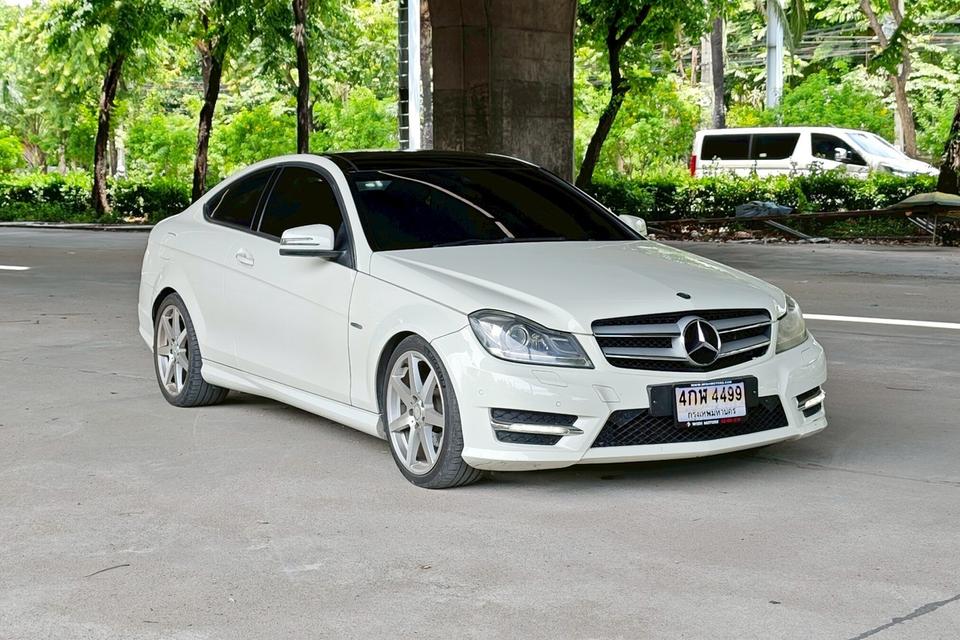Mercedes-Benz C180 W204 Coupe AT ปี 2011 รถสวยไมล์น้อย 96,xxx  3