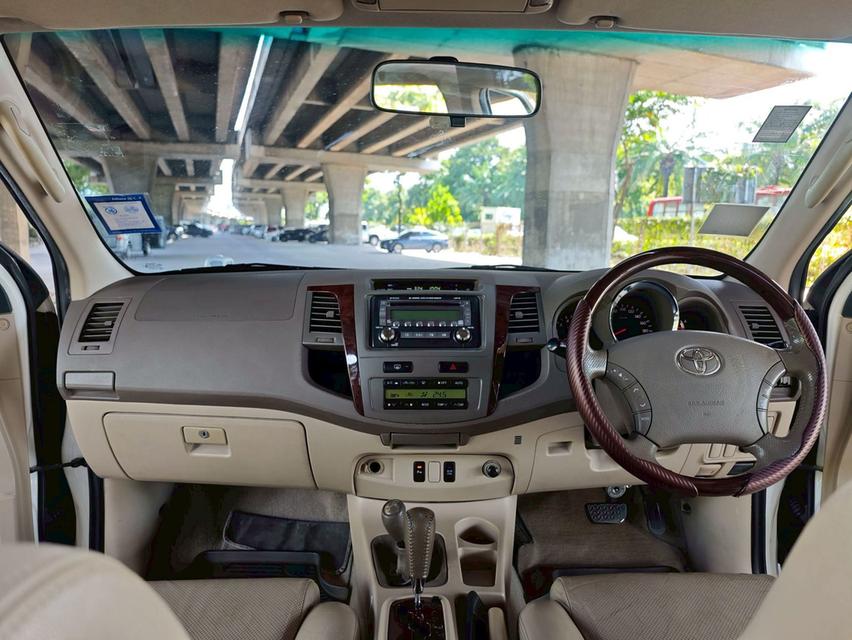 Toyota Fortuner 3.0 V Exclusive 4WD AT ปี 2007 12