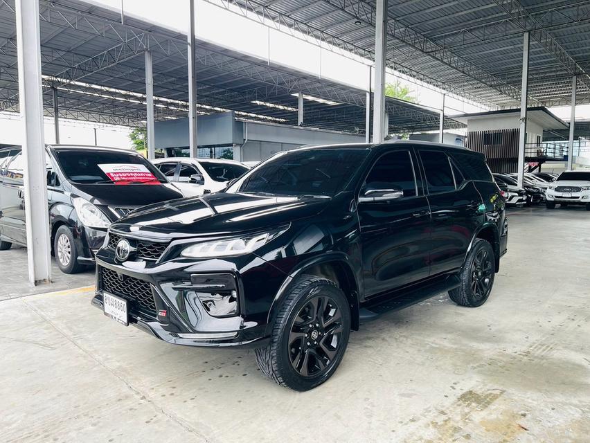 Toyota Fortuner2.8 GR Sport 4WD ปี 23จด24 ไมล์7หมื่นโลแท้ 224แรงม้า