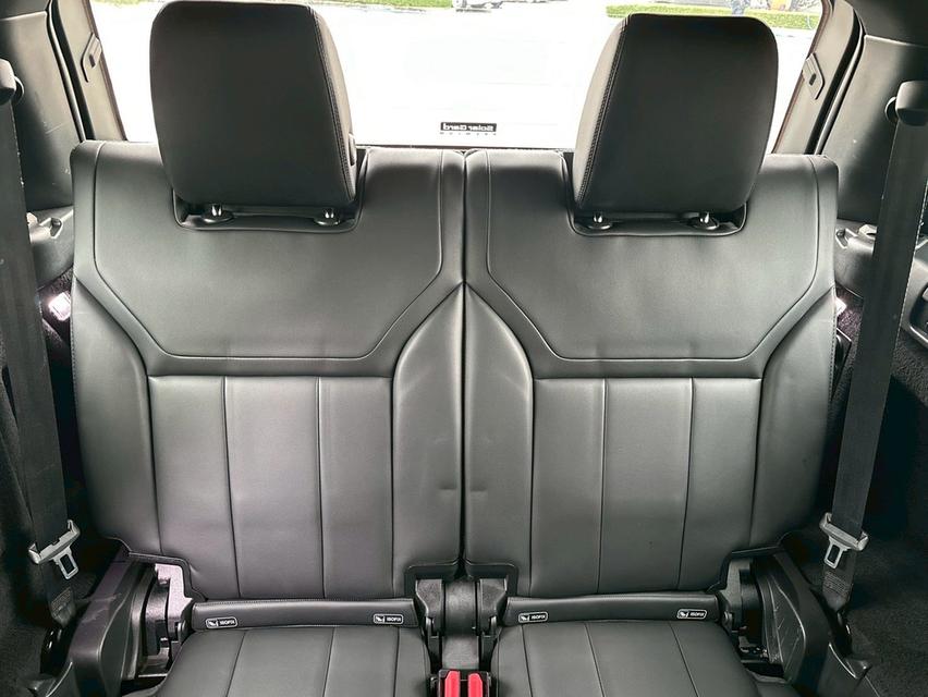 Land rover Discovery 3.0L AWD 11