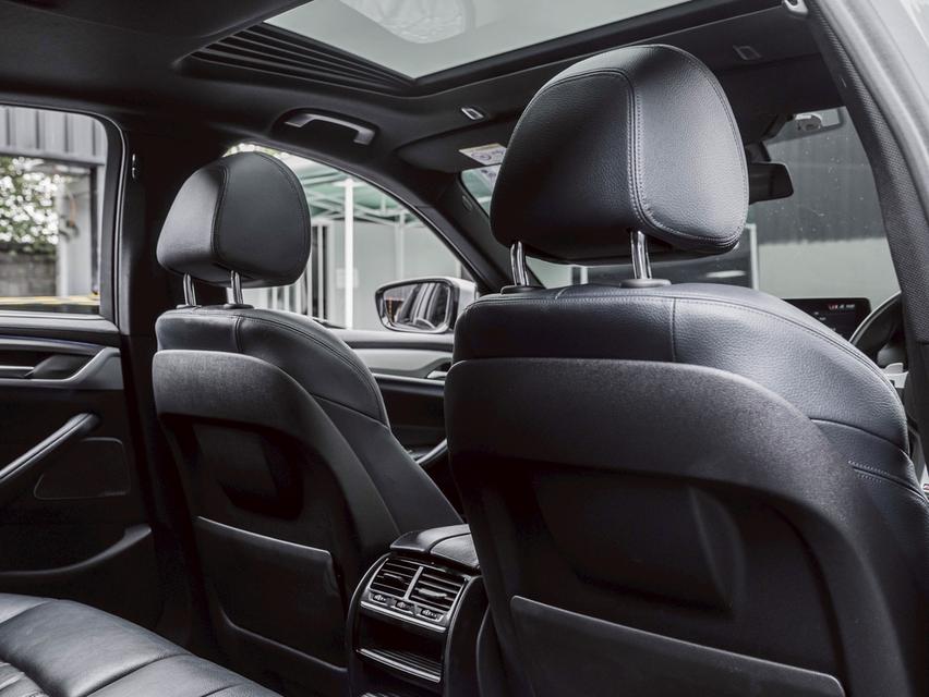 รหัสรถ 67GG1735 🚘 BMW G30 530e M Sport ปี 2018 10