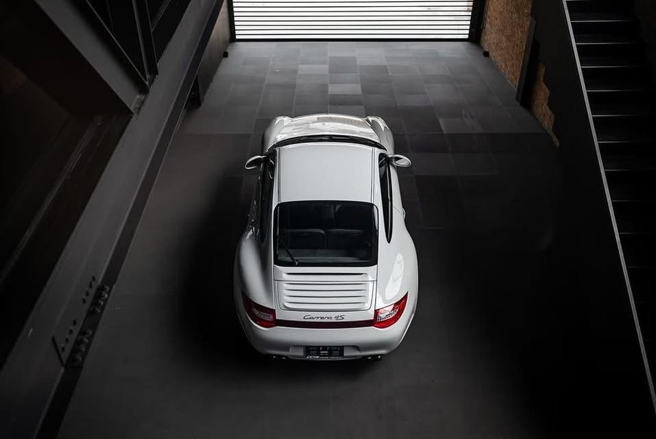 Porsche 997 Carrera ปี 2010 2