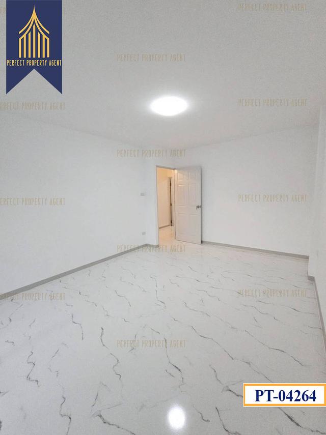 ขายทาวน์เฮ้าส์ บัวทอง 4 ตกแต่งใหม่ รีโนเวทพร้อมอยู่ 12