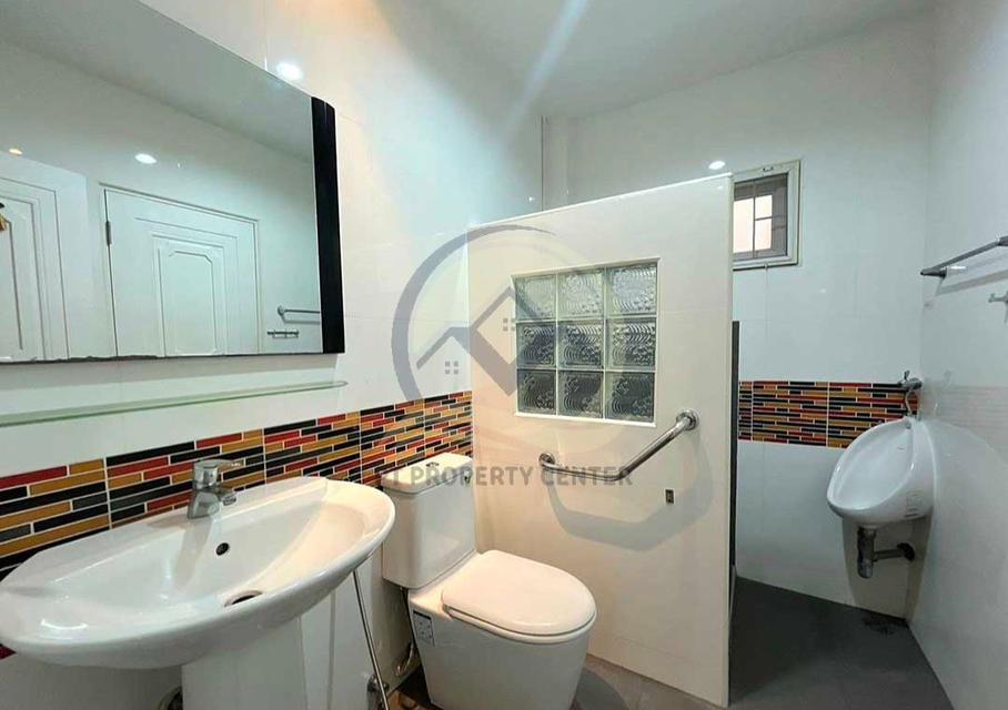 บ้านเดี่ยว 2 ชั้น โครงการสุขสันต์ 6 ซอยกาญจนาภิเษก 5 ถนนกาญจนาภิเษก เฟอร์นิเจอร์ Buit-in ทั้งหลังปรับปรุงใหม่ และ ต่อเติม ในราคาพิเศษสุดๆ 18