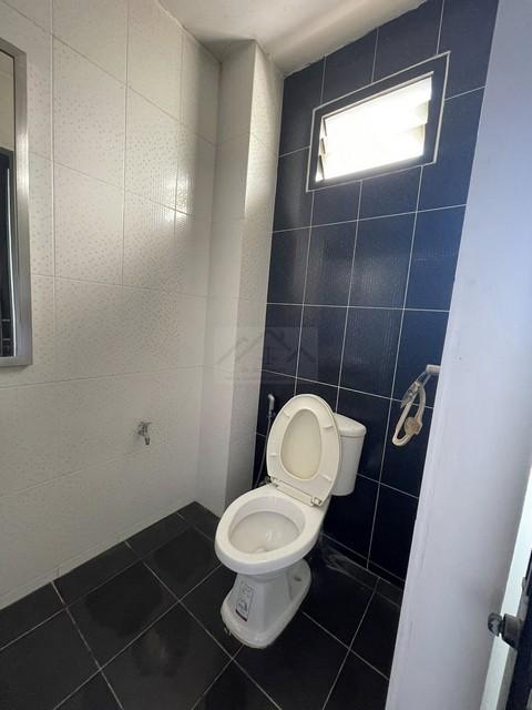 ให้เช่า โฮมออฟฟิศ Home Office  โกดัง 4.5 ชั้น วิภาวดีรังสิต 20 รัชดา19 ใกล้ MRT ลาดพร้าว และ รัชดาภิเษก 12