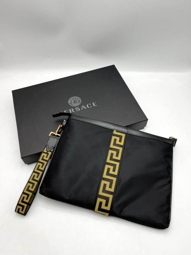 Versace La Greca Clutch Bag มีอุปกรณ์ครบกล่อง 6