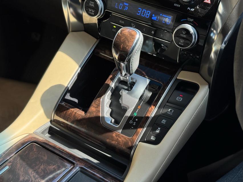 Toyota Alphard 2.5 Hybrid X E-Four ปี 2019 รูปที่ 21