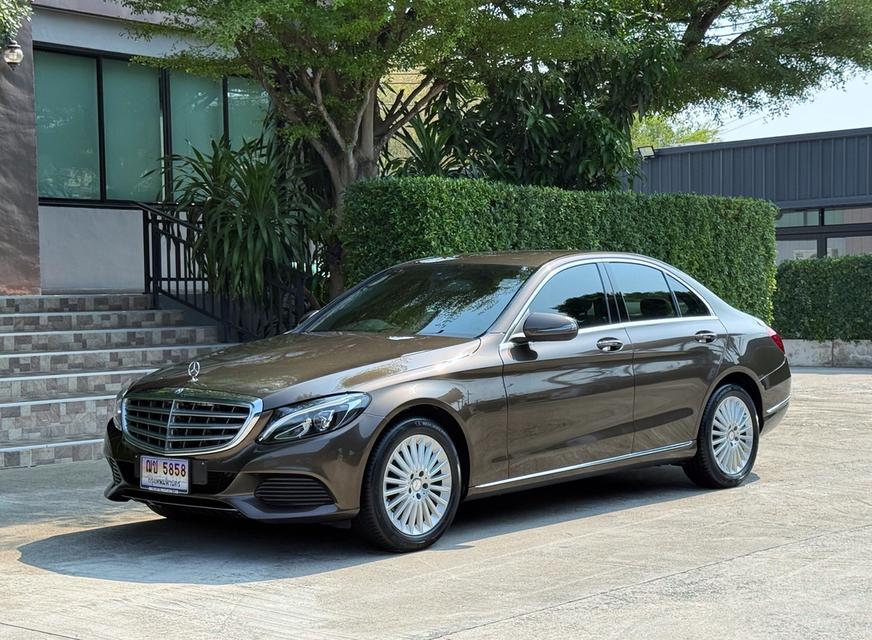 2015 BENZ C180 EXCLUSIVE รถมือเดียวออกป้ายแดง รถวิ่งน้อยเพียง 39,000 กม รถเข้าศูนย์ทุกระยะ รถไม่เคยมีอุบัติเหตุครับ รูปที่ 4