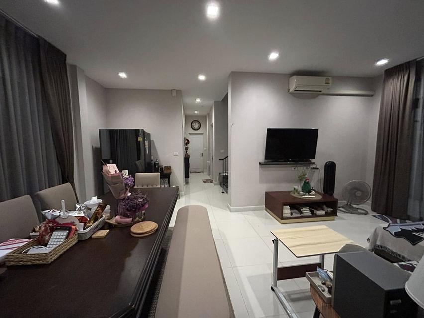 ขายบ้านเดี่ยว 2 ชั้น บางกอก บูเลอวาร์ด สาทร-ปิ่นเกล้า 2 3