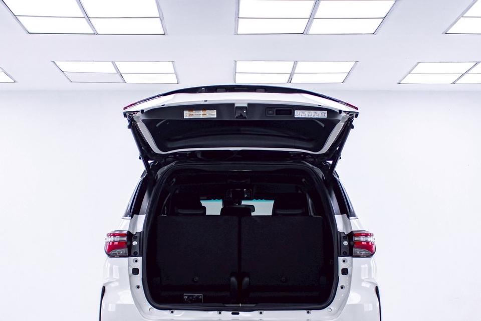 รหัสรถ 1D319 FORTUNER 2.8 LEGENDER 4WD BLACKTOP 2020 15