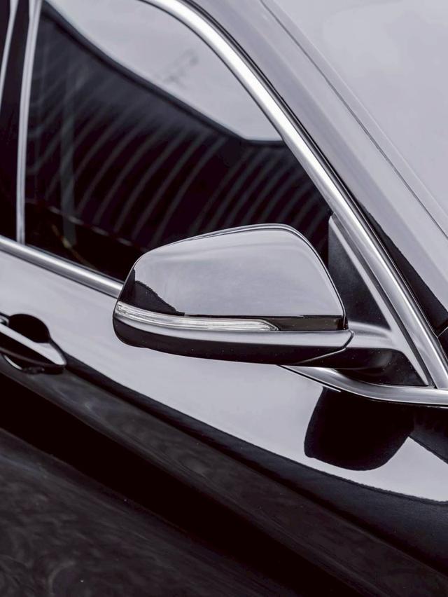 รหัสรถ 67GG30 BMW X1 2.0 SDRIVE 1.8D XLINE ( F48 ) 2017 11