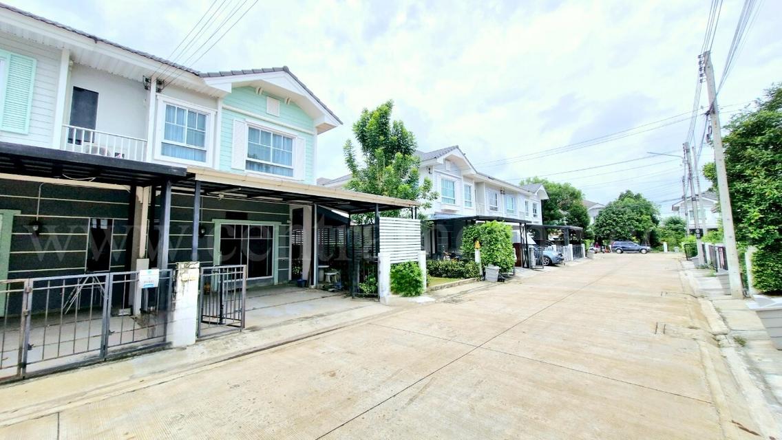 ทาวน์โฮม โมดิ วิลล่า รังสิต คลอง 7 หลังริม พร้อมอยู่