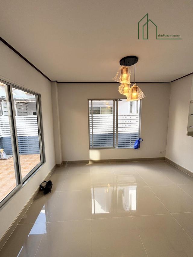 บ้านแฝด 2 ชั้น ม.กราฟฟิคเพลส ถนนเทพารักษ์ กม.22 พร้อมอยู่ 4