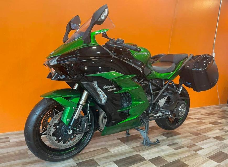 Kawasaki Ninja H2R รถสวยขี่นิ่ม จังหวัด นครปฐม