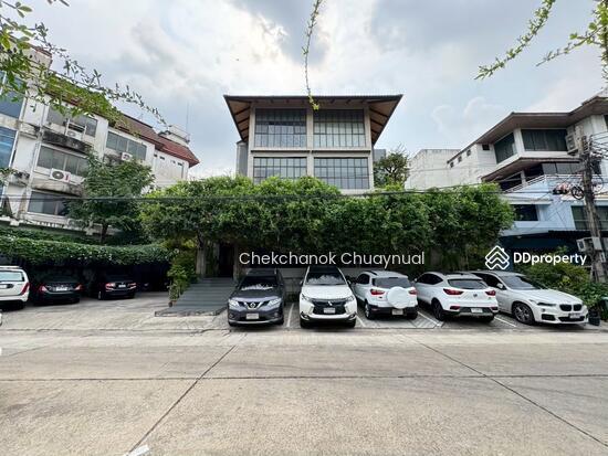 ขาย Office 4 ชั้น ซอย ทาวน์อินทาวน์5 ที่ดิน131ตรวา. จอดรถ 10-15คัน ลดพิเศษ!! จาก49ล้านบาท เหลือเพียง 40ล้านบาท !! 1