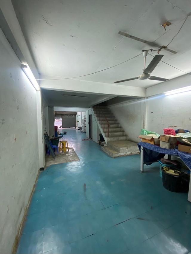 For sale by owner! 2-unit shophouse in Charan area, near the MRT, 4.8M 4