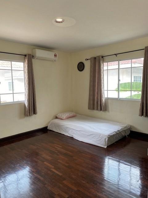 P614 ให้เช่าบ้านเดี่ยว 2 ชั้น หมู่บ้าน นลินวิลล์ 5 ร่มเกล้า Nalin Ville 5 Romklao เดินทางสะดวก เหมาะอยู่อาศัย ถนนเคหะร่มเกล้า 11