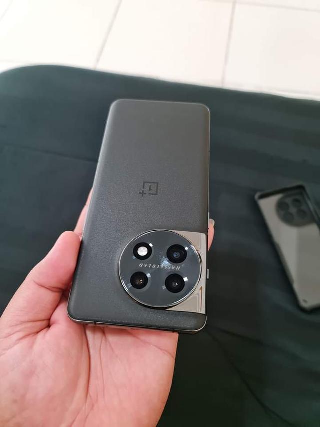 OnePlus 11  2