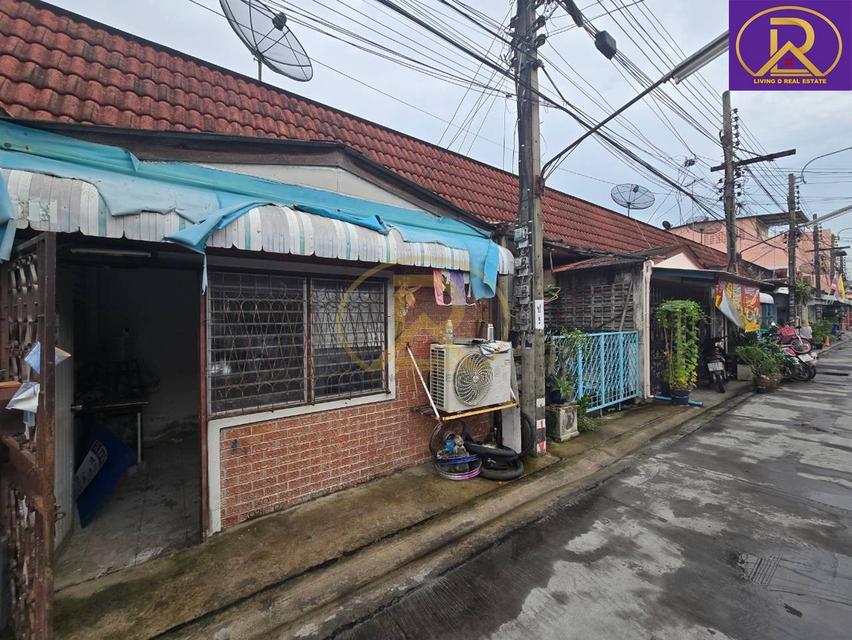 ขายบ้านหลักแสน ถูกมาก ทาวน์เฮ้าส์ ชั้นเดียว หมู่บ้านบุญศิริ ใกล้ BTS สถานีโรงเรียนนายเรือ เหมาะอยู่อาศัย หรือรีโนเวทขาย บางเมืองใหม่ เมืองสมุทรปราการ 12