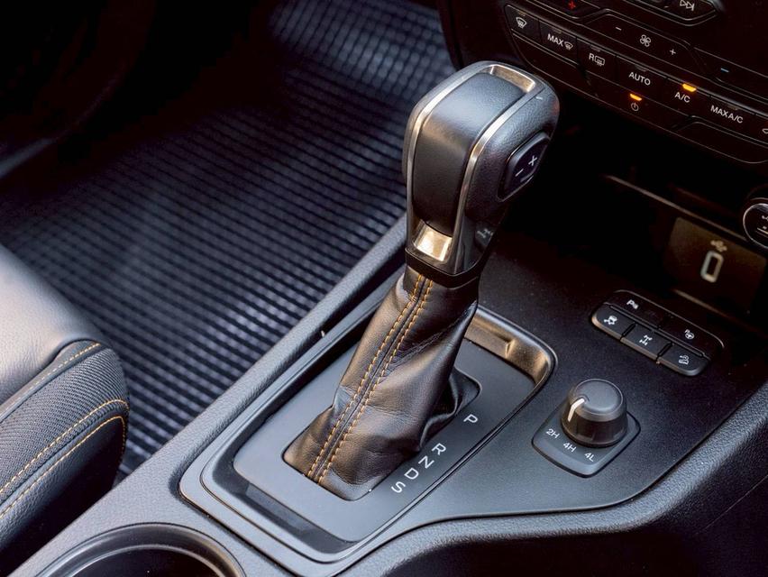 Ford Ranger 2.0 Bi Turbo Wildtark 4x4 ปี 2019 17