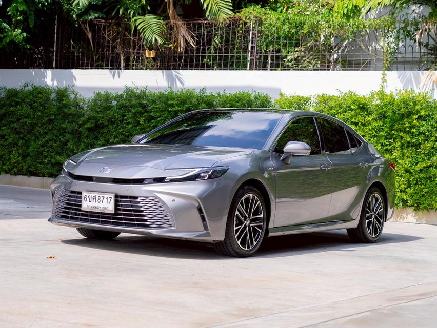 Toyota Camry 2.5 HEV Premium Luxury ปี 2025