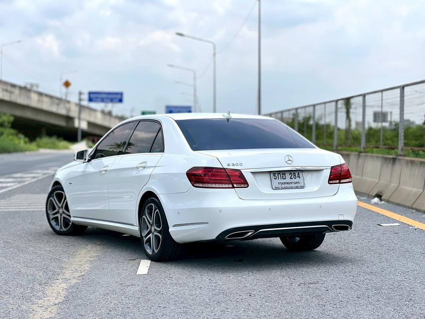 Benz E200 ปี2015 จด2017 รถบ้าน มือเดียว ไม่เคยชน ไม่เคยทำสี  ตะเข็บเดิมทั้งคัน 2