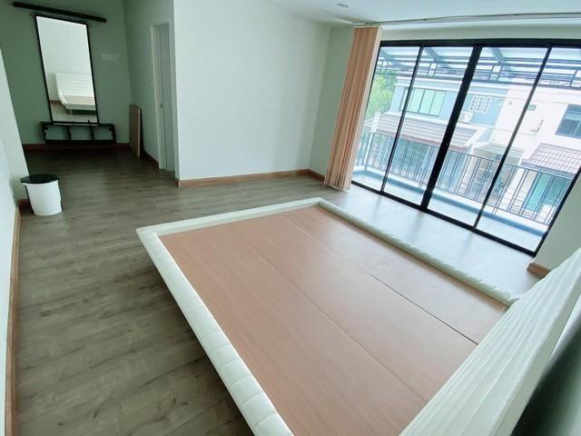 ให้เช่าทาวน์โฮม 3 ชั้น 31 ตร.ว. เล่นระดับ 5 ระดับ ซ.ลาดพร้าว 41 แยก 6-9 6