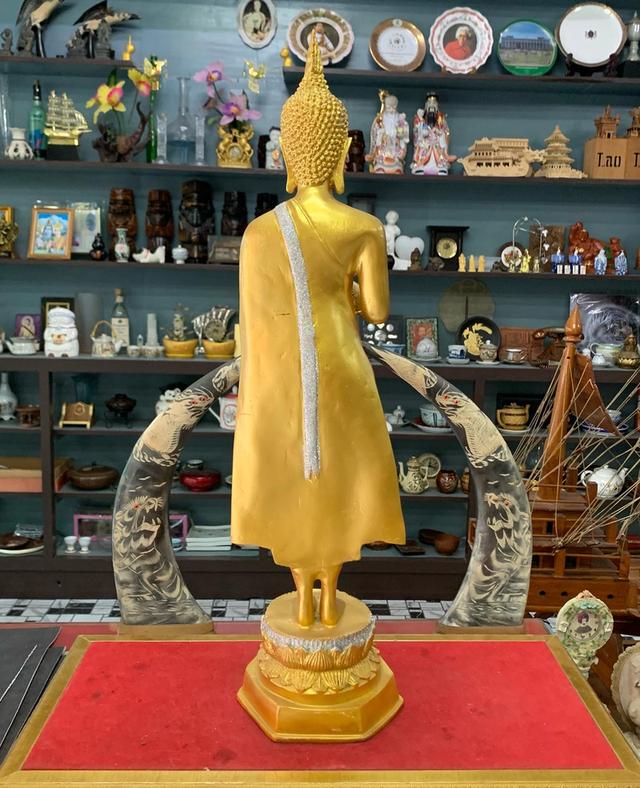พระพุทธรูป องค์ใหญ่ เนื้อเรซิน 6